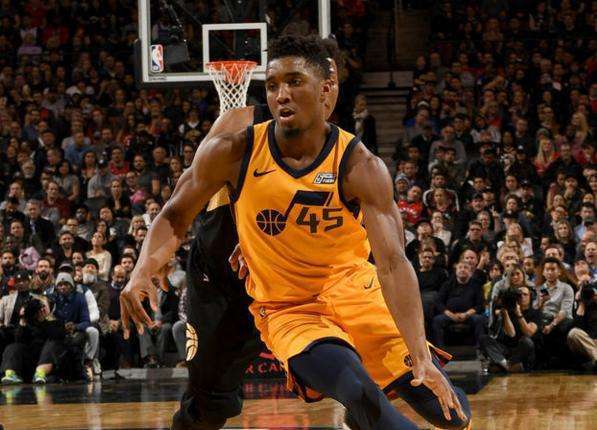 试图为他创 试图为他创