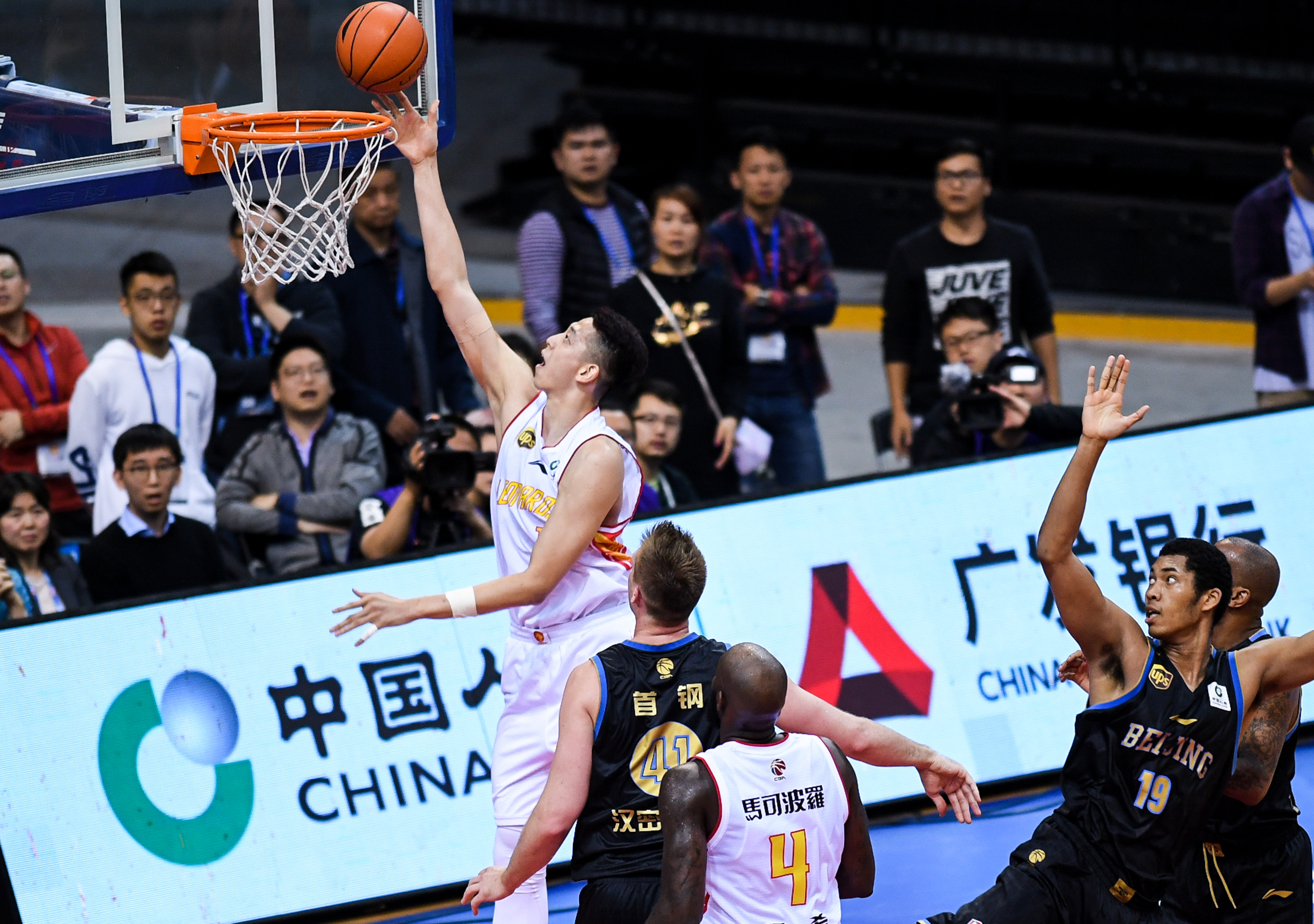 件链推动地 件链推动地